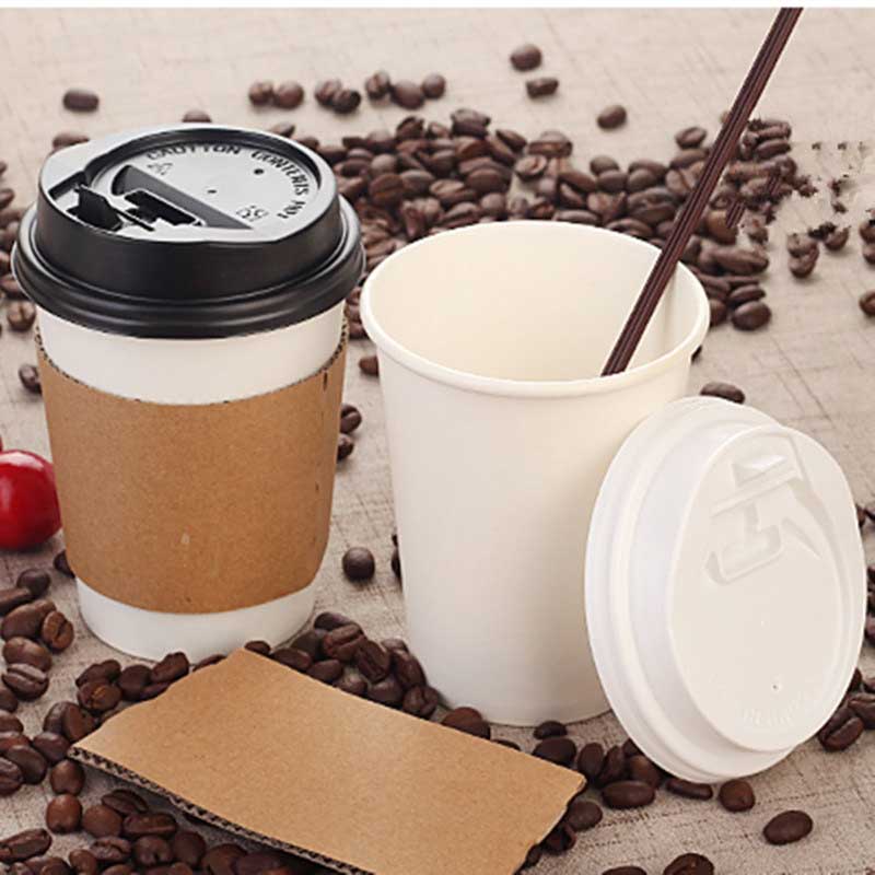 Tazza di carta da caffè con coperchio
